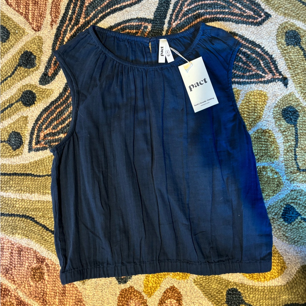 Pact gauze top